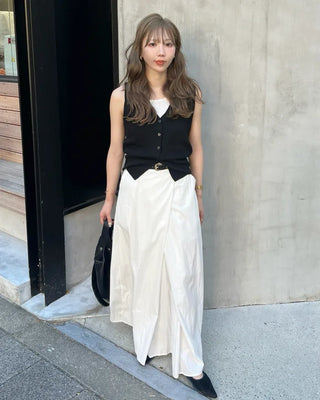 V-neck knit vest