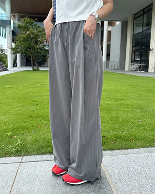 Pintuck stripe banding slacks
