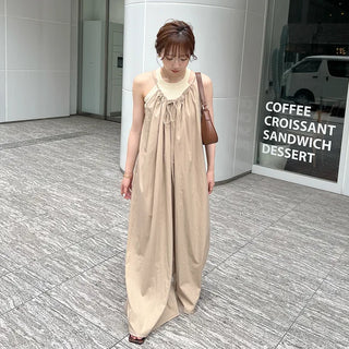Halter neck knit sleeveless
