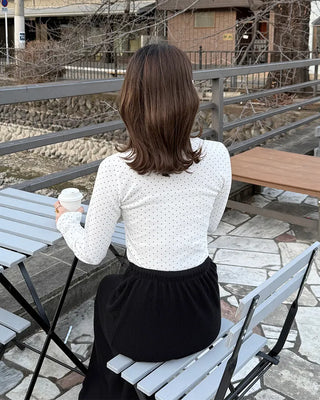 Dot Lace Point V-Neck Long Sleeve T-Shirt