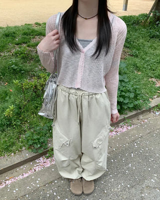 Cargo pants with elastic waistband and drawstring