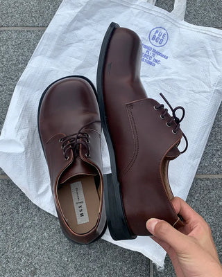 Wide derby shoes