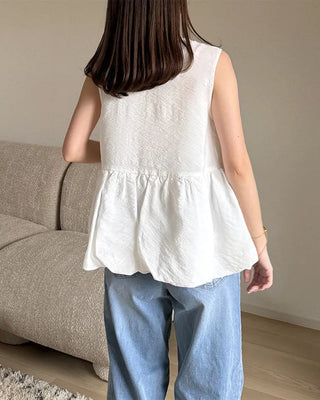 Sleeveless balloon blouse