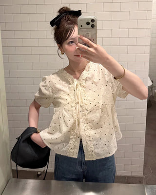 V-neck polka dot pattern ruffle blouse
