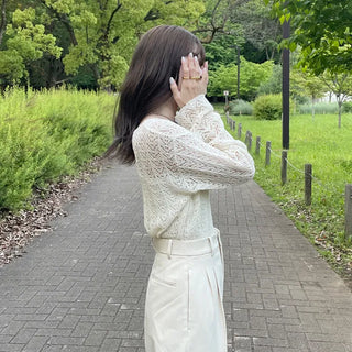 See-through loose knit
