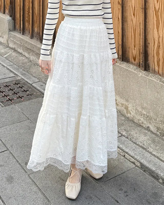 Flower punched long skirt