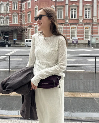 Flower pattern long-sleeved T-shirt