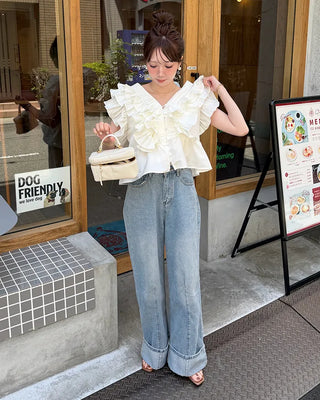 Rolled-up wide-leg denim pants