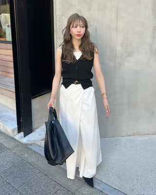 V-neck knit vest