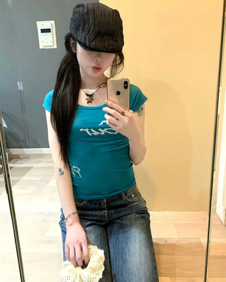 Lettering off-shoulder short-sleeved T-shirt