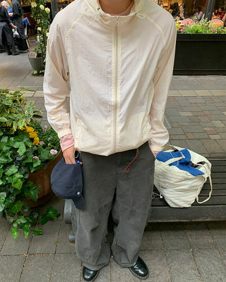 Nylon hooded drawstring zip-up jacket