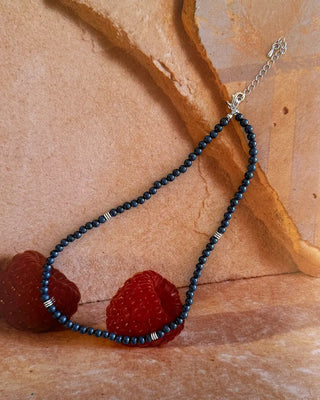 Simple stone necklace
