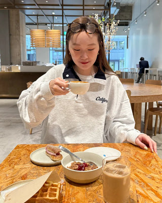 High-neck half-button sweatshirt