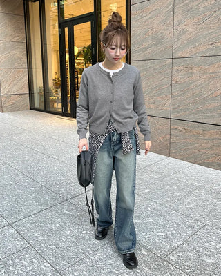 Classic round neck cardigan