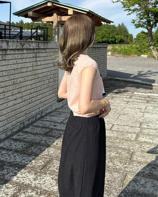 Simple summer short-sleeved knit