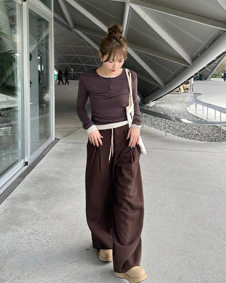 Half-open neck slim-fit layered t-shirt