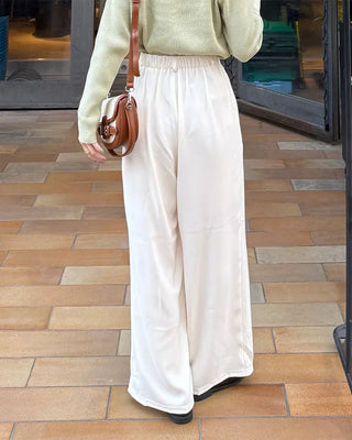 Simple pintuck slacks