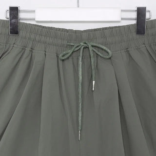 bermuda pin tuck pants