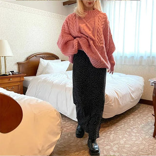 Shoulder slit knit