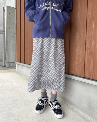 Checked long skirt