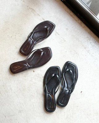 Simple design sandals
