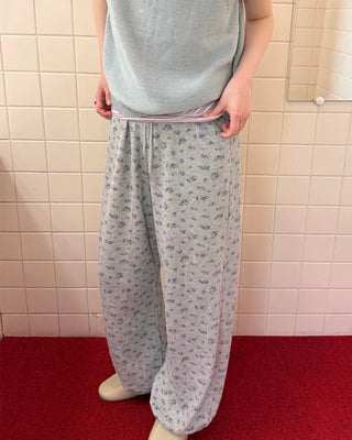 Flower pattern sweatpants