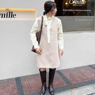 Ribbon tie blouse