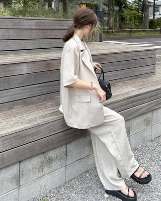 Simple jacket and slacks set