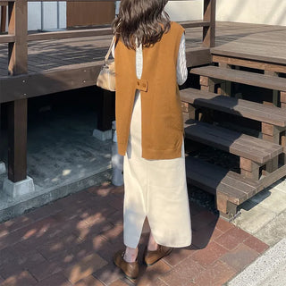Back button detail knit vest