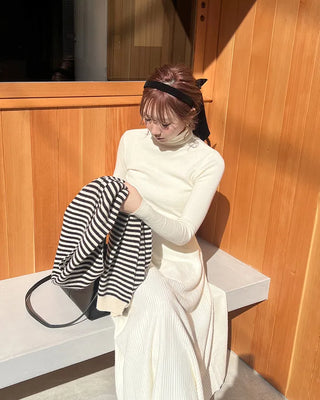 Basic turtleneck knit