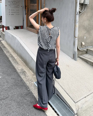 Frilled gingham check sleeveless blouse