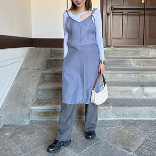 Slit T-shirt with built-in cups