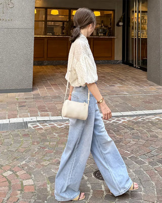 Round-shaped handbag