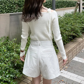One-shoulder ribbon knit T-shirt