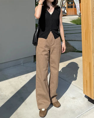 Classic V-neck knit vest