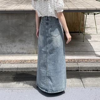Front slit denim long skirt