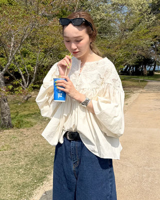 Jacquard lace balloon flare blouse