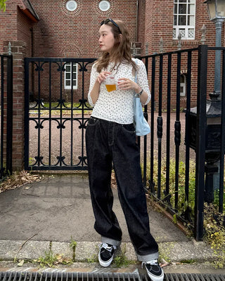 Wide-leg denim pants