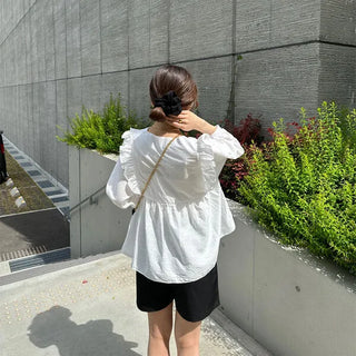 V-neck frill blouse