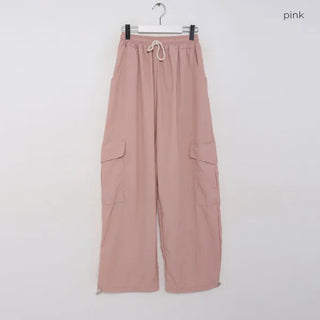 Wide cargo pants