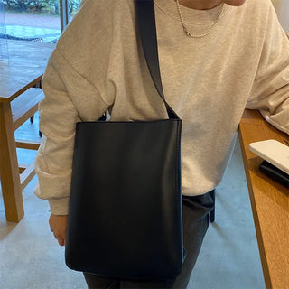 sikaku shoulder bag