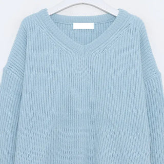 V-neck ribbed knit