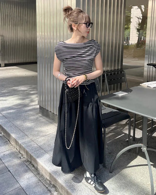 Striped off-shoulder short-sleeved T-shirt