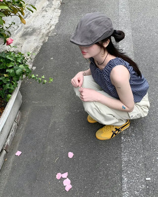 Cargo pants with elastic waistband and drawstring