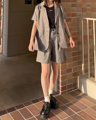 Ribbon patch point short-sleeve T-shirt