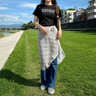 Simple denim pants