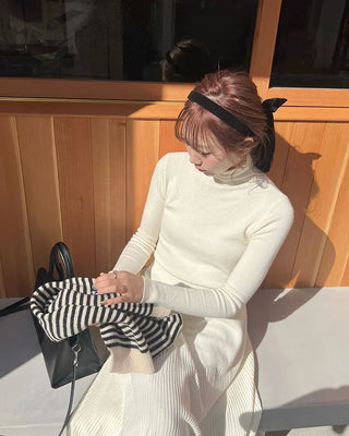 Basic turtleneck knit