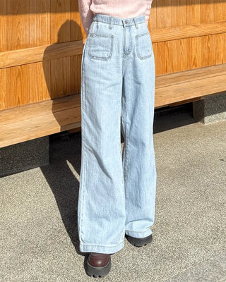 Front patch pocket wide-fit denim pants