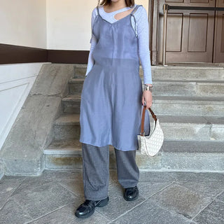 Slit T-shirt with built-in cups