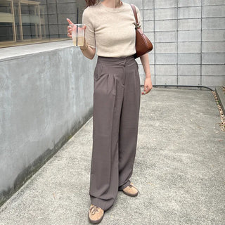 Ribbed round neck knit